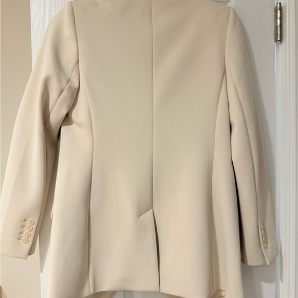 Express Cream Women's Blazer - Picture 4 of 6